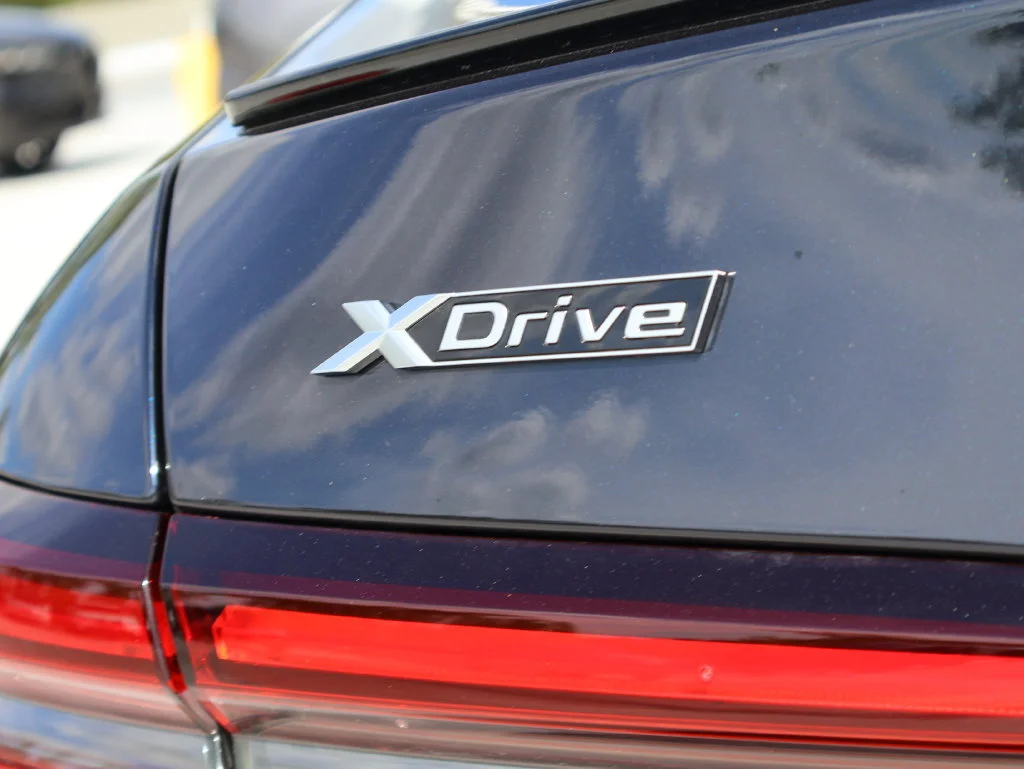 Used 2024 Carbon Black Metallic BMW 530i xDrive image 9