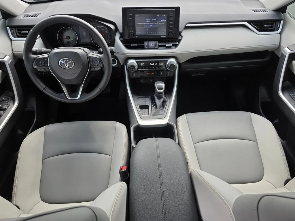 Used 2022 Midnight Black Metallic Toyota XLE Premium image 11