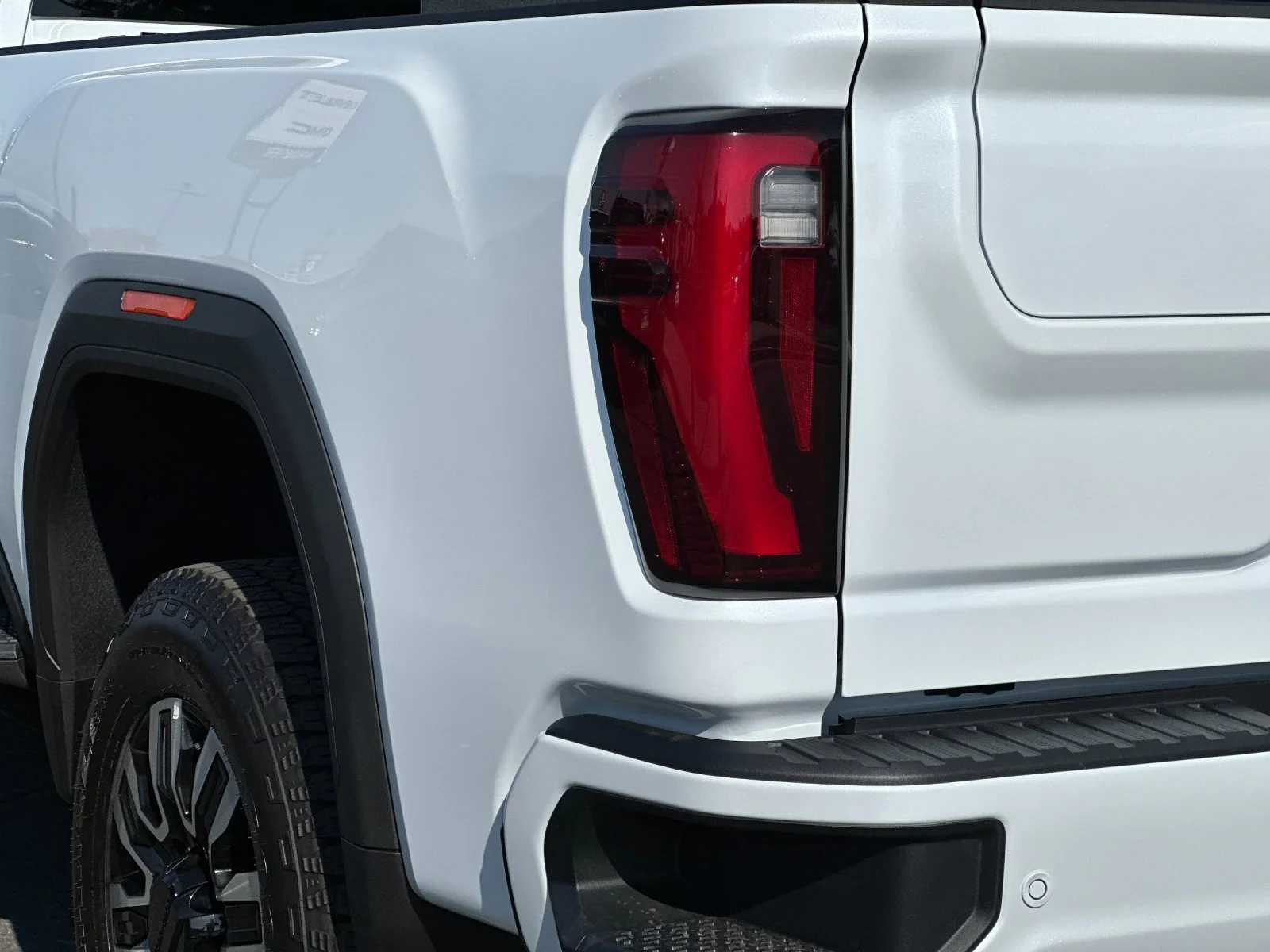 New 2026 Glacier White Tricoat GMC Denali Ultimate image 24