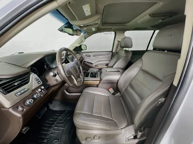 Used 2019 White GMC Denali image 10