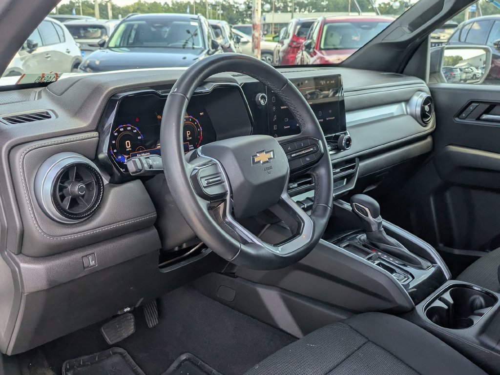 Used 2024 White Chevrolet LT image 32