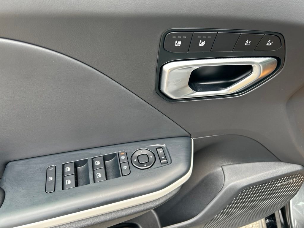 Used 2025 Gray Kia GT-Line image 13