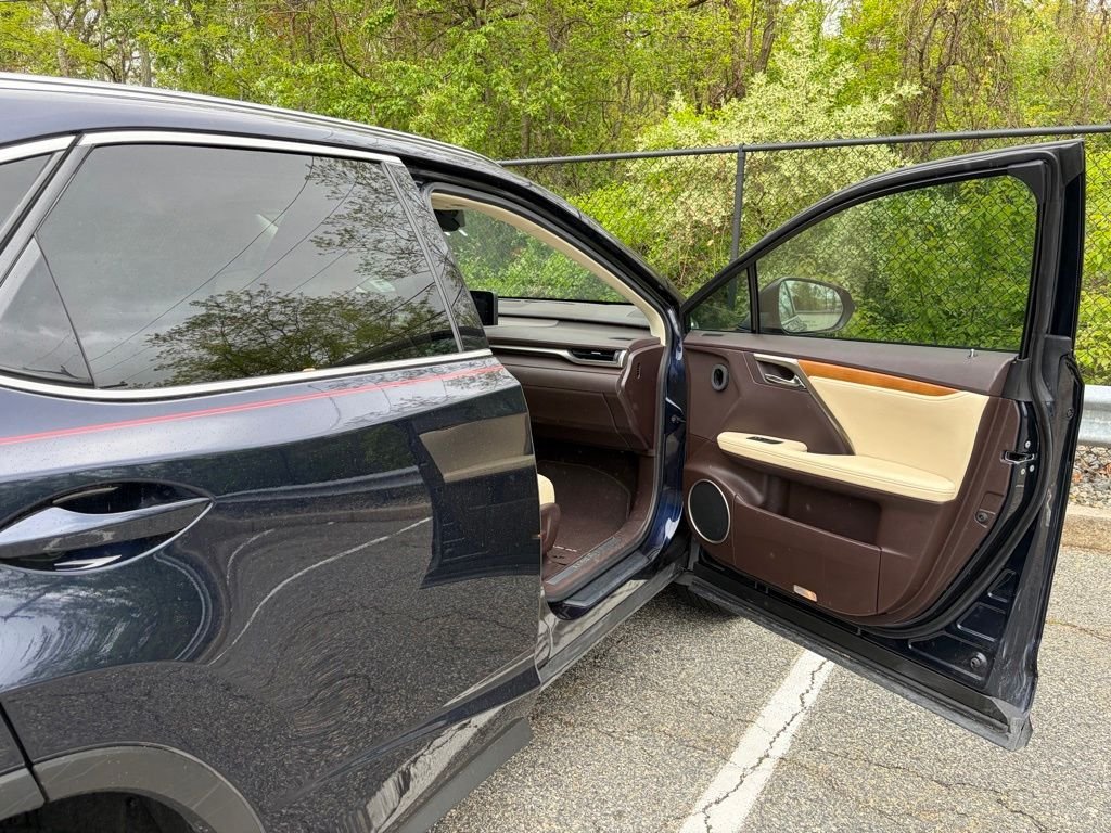 Used 2020 Blue Lexus 350 image 13