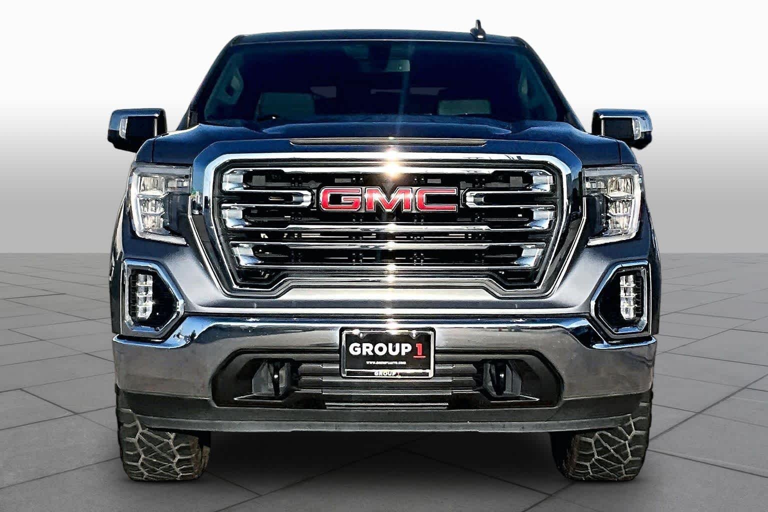 Used 2020 Satin Steel Metallic GMC SLT image 4