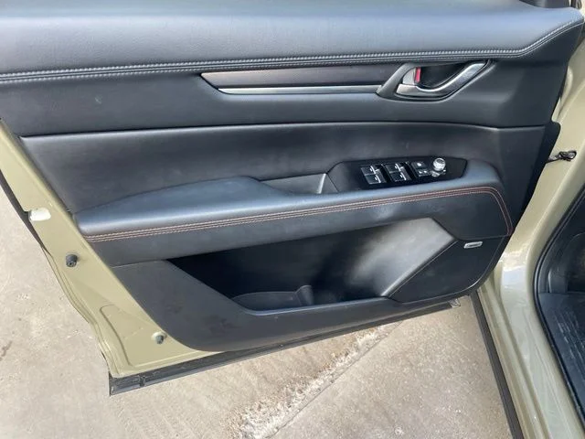 Certified Used 2024  Mazda 2.5 Carbon Turbo image 27