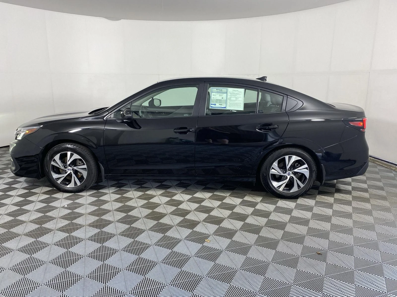 Used 2025 Crystal Black Silica Subaru Premium image 4