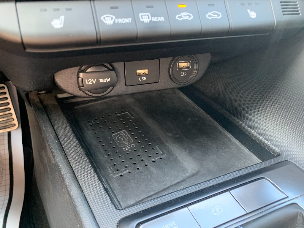 Used 2023 Onyx Black Hyundai Base image 31