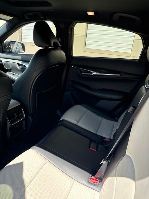 Used 2023 Gray INFINITI LUXE image 8