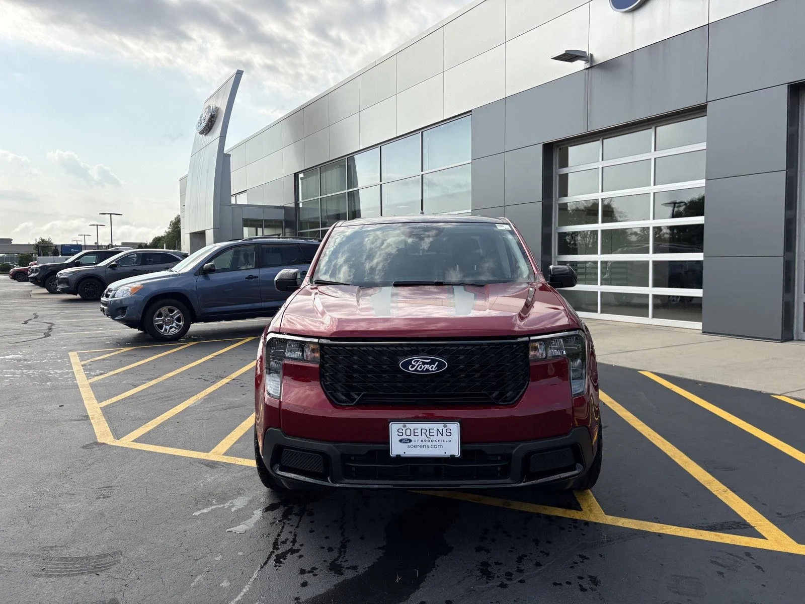 New 2026 Ruby Red Metallic Tinted Clearcoat Ford XLT image 2