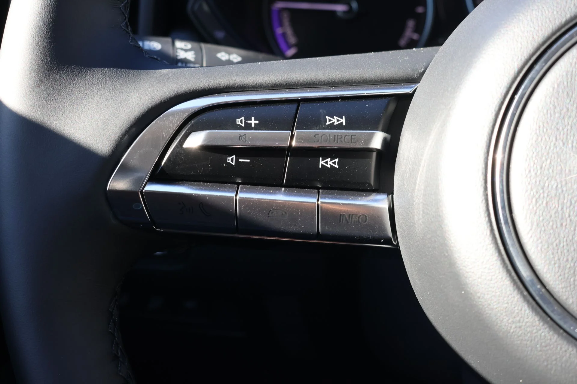 2026 Mazda CX-50 Premium Plus - Photo 9