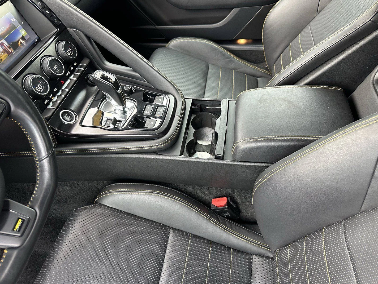 Used 2018 Black Jaguar 400 Sport image 14