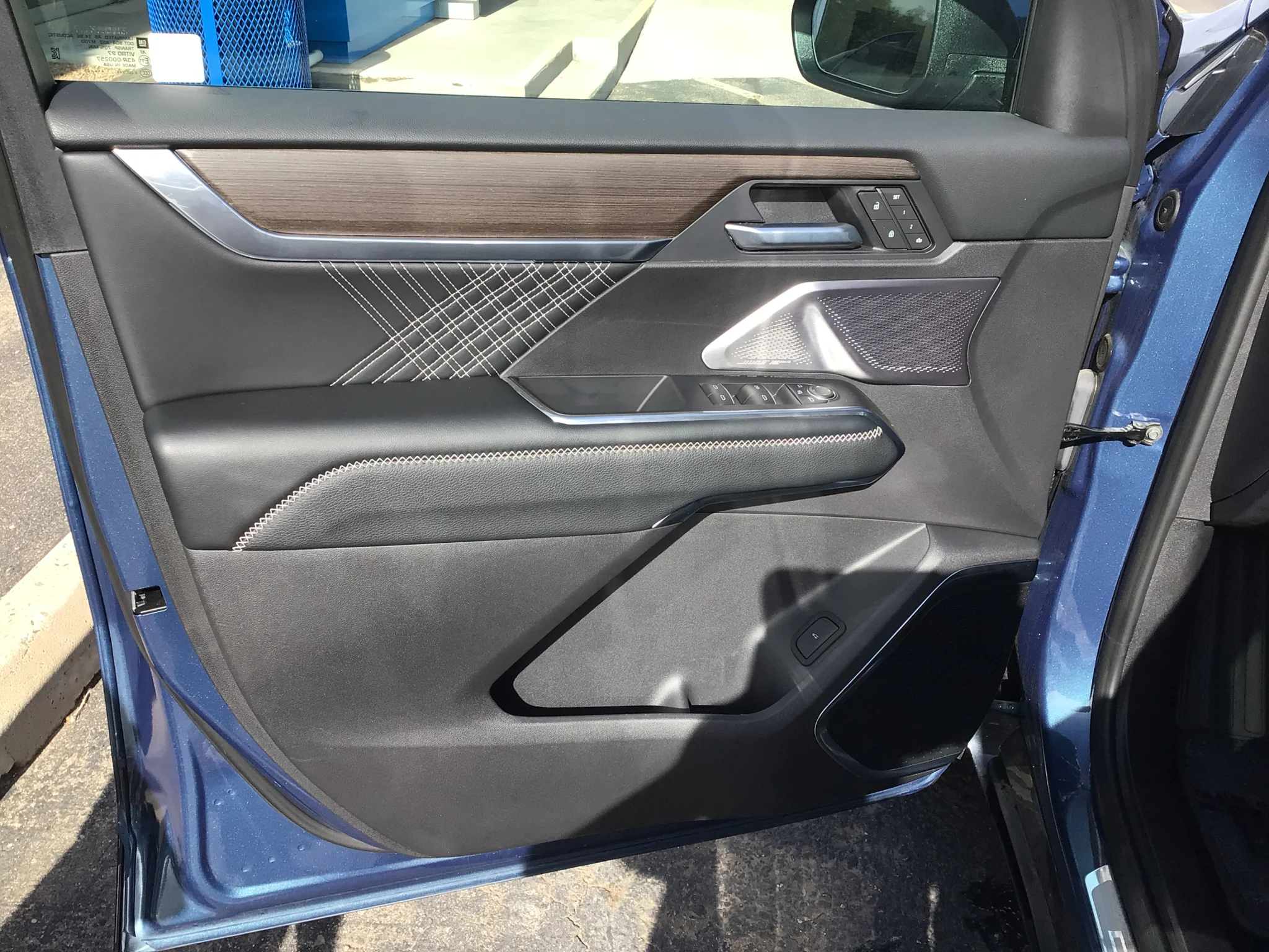 Used 2025 Downpour Metallic GMC Denali image 12