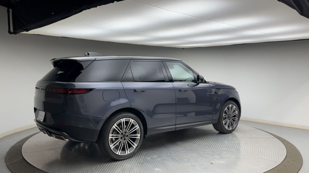 New 2026 Varesine Blue Land Rover SE image 2