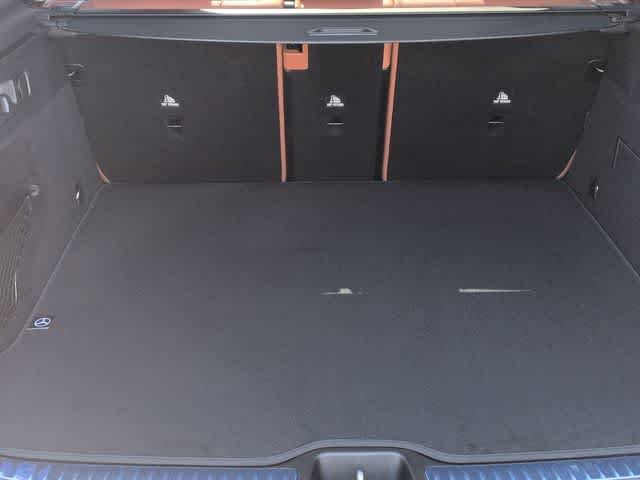 New 2026 Graphite Grey Metallic Mercedes-Benz GLC 300 image 33
