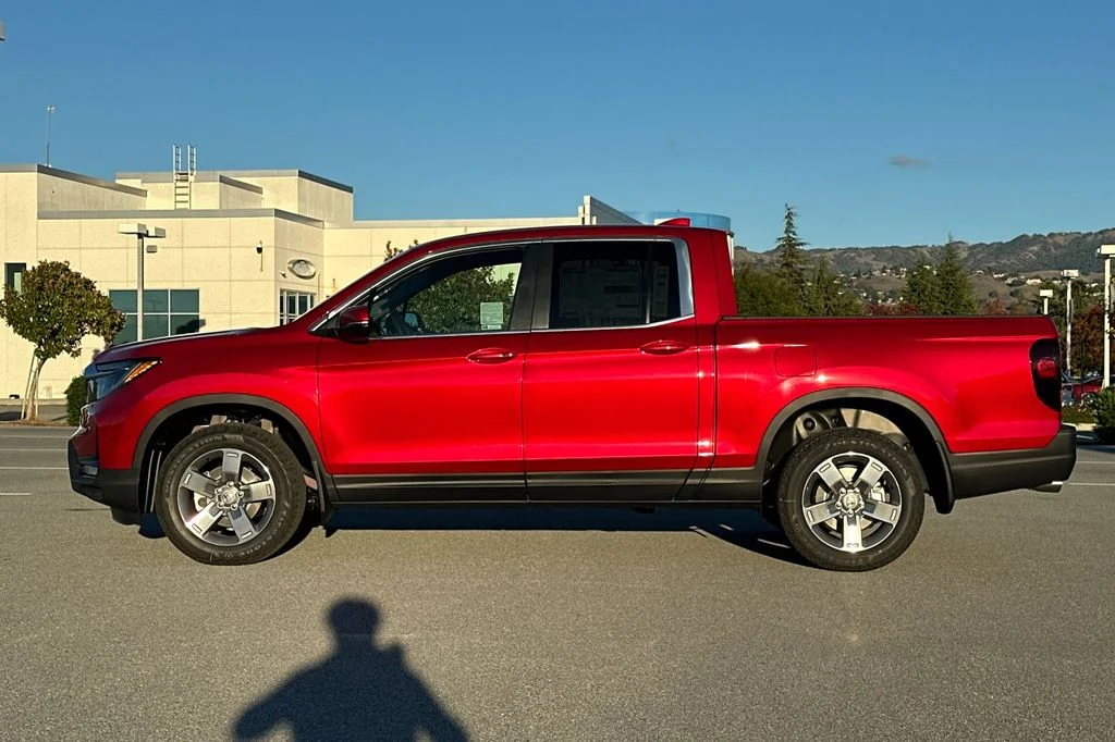 New 2026 Radiant Red Metallic II Honda RTL image 7