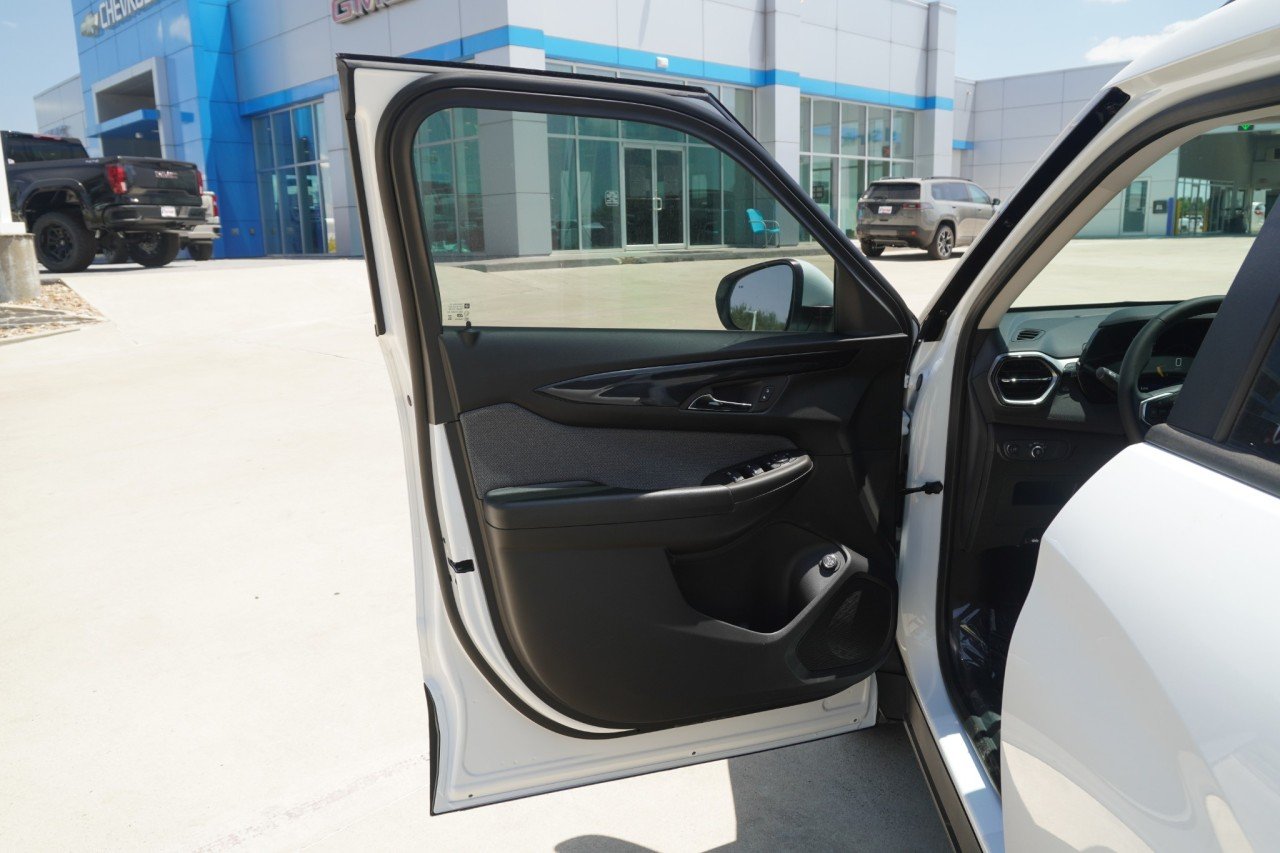2026 Chevrolet Trailblazer LT - Photo 16