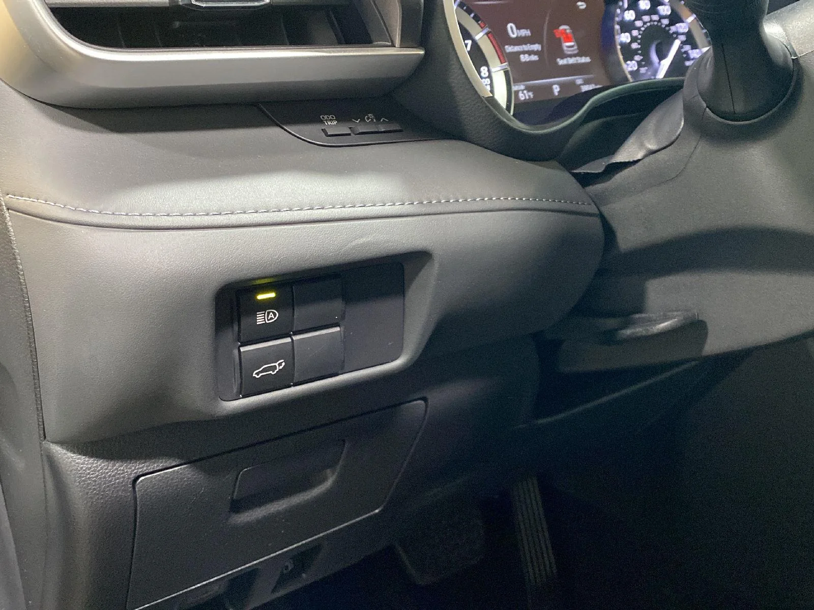 Used 2022 Celestial Silver Metallic Toyota XLE image 27