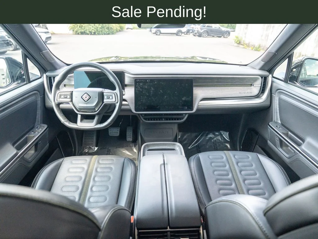 Used 2025 Black Rivian  image 17