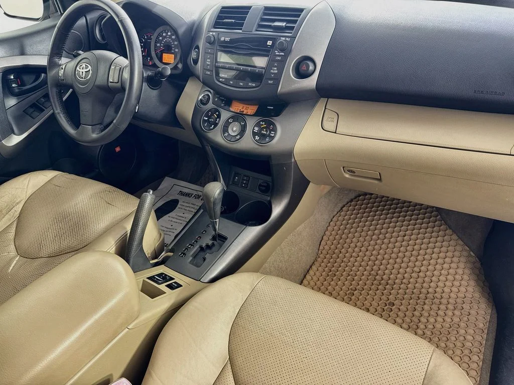 Used 2009 Sandy Beach Metallic Toyota Limited image 33