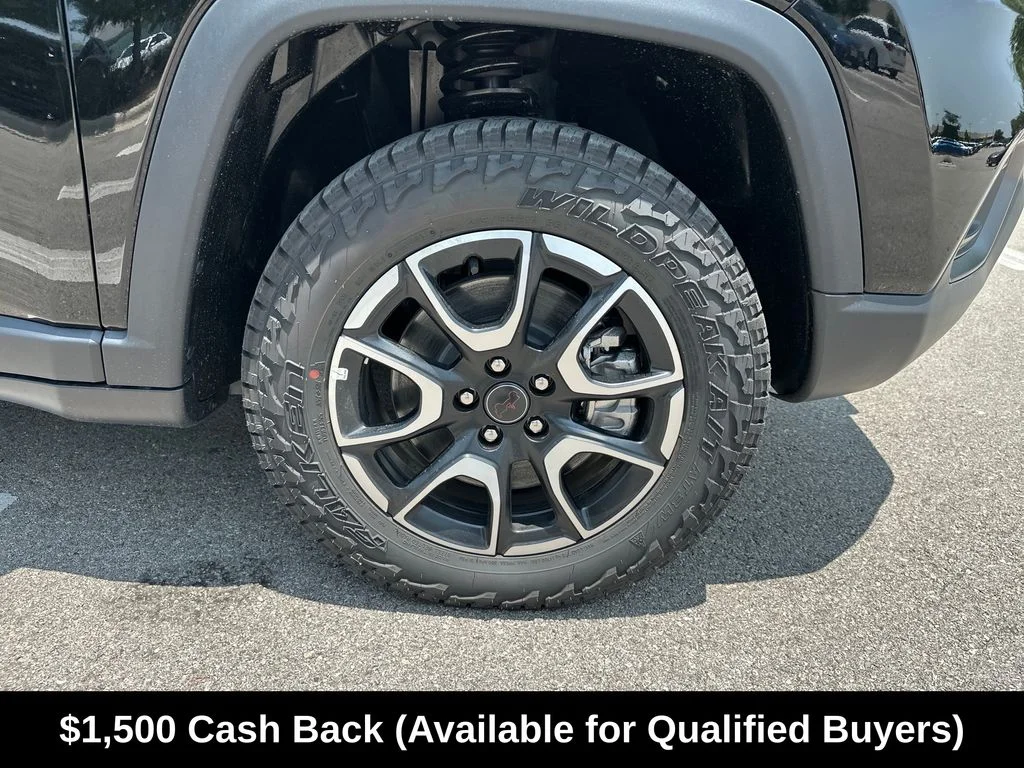 New 2026 Diamond Black Crystal Pearl-Coat Exterior Paint Jeep Trailhawk image 14