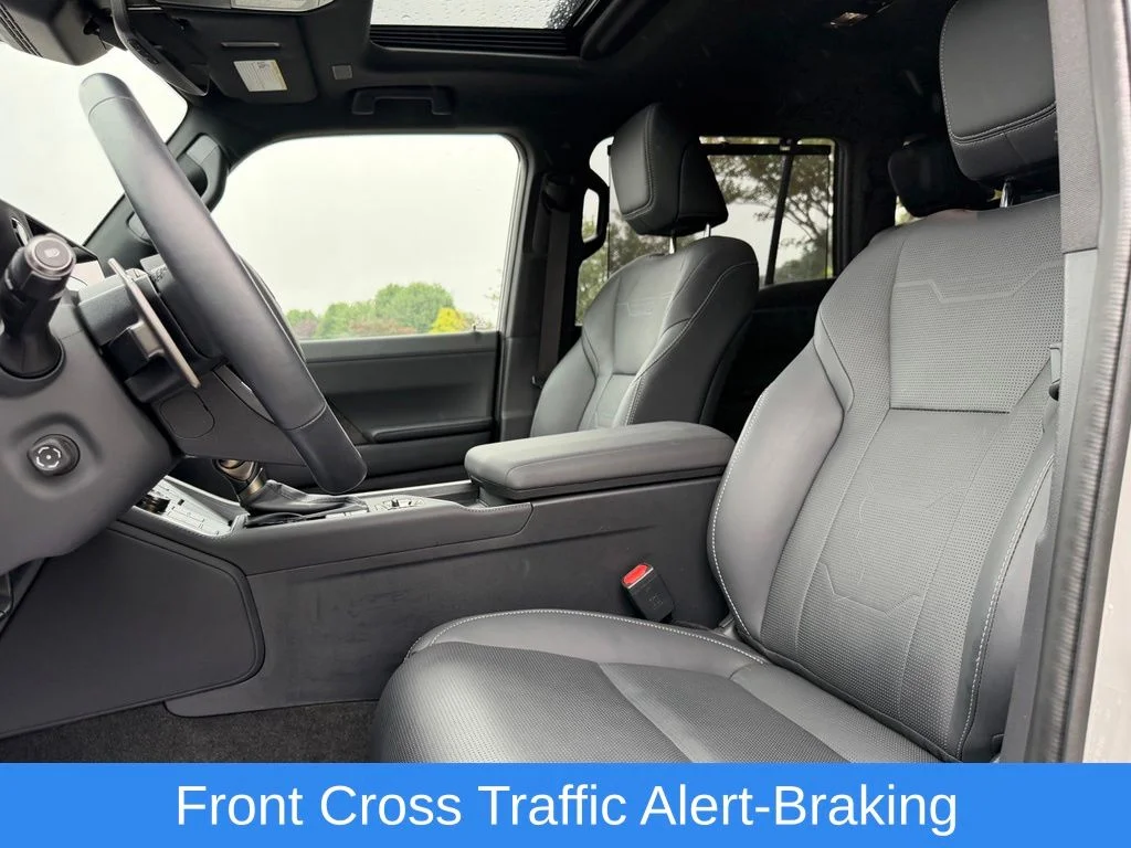 Used 2025  Lexus 550 Luxury image 28