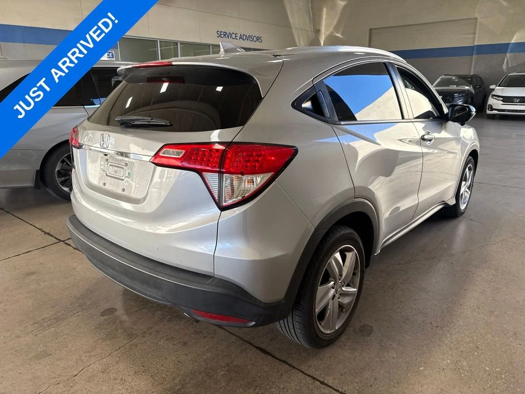 Certified Used 2019 Lunar Silver Metallic Honda EX image 3