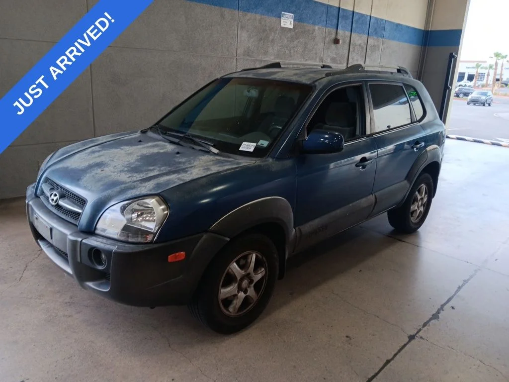Used 2005  Hyundai  image 1