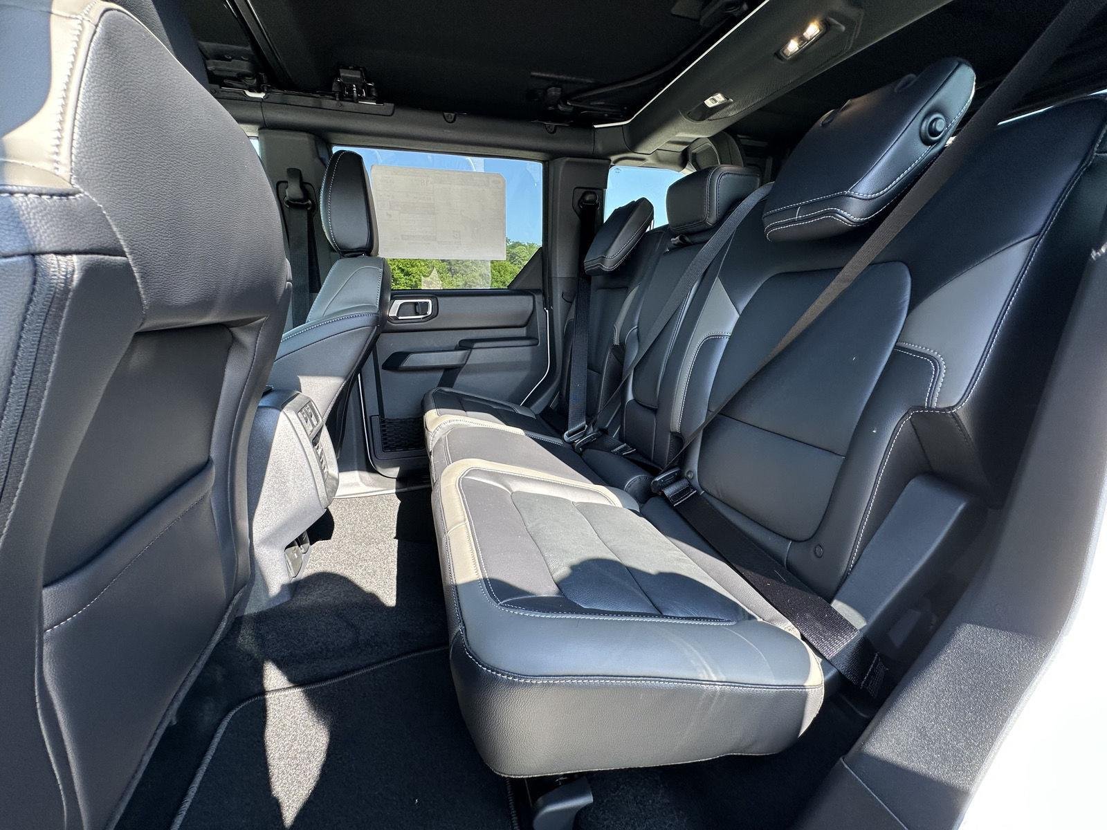 2025 Ford Bronco 4-Door Outer Banks - Photo 11