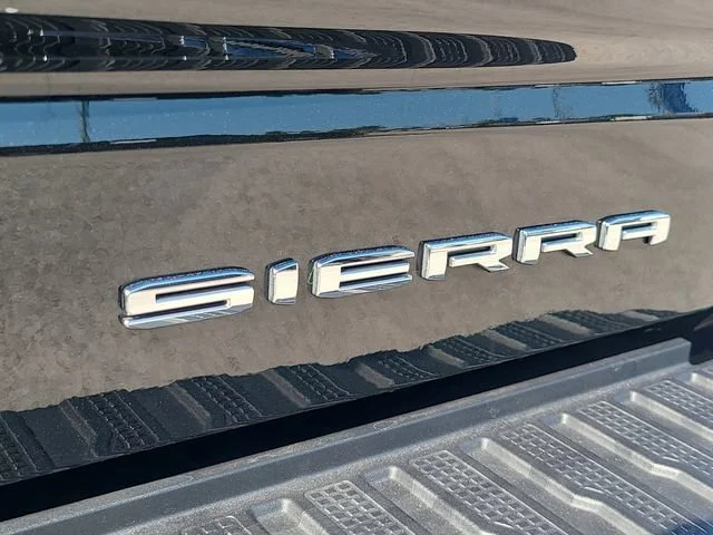 Used 2023 Onyx Black GMC Denali image 28