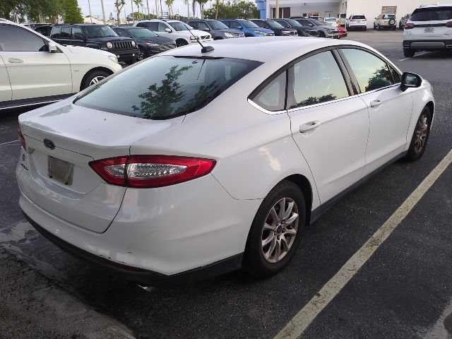 Used 2015 Oxford White Ford S image 2