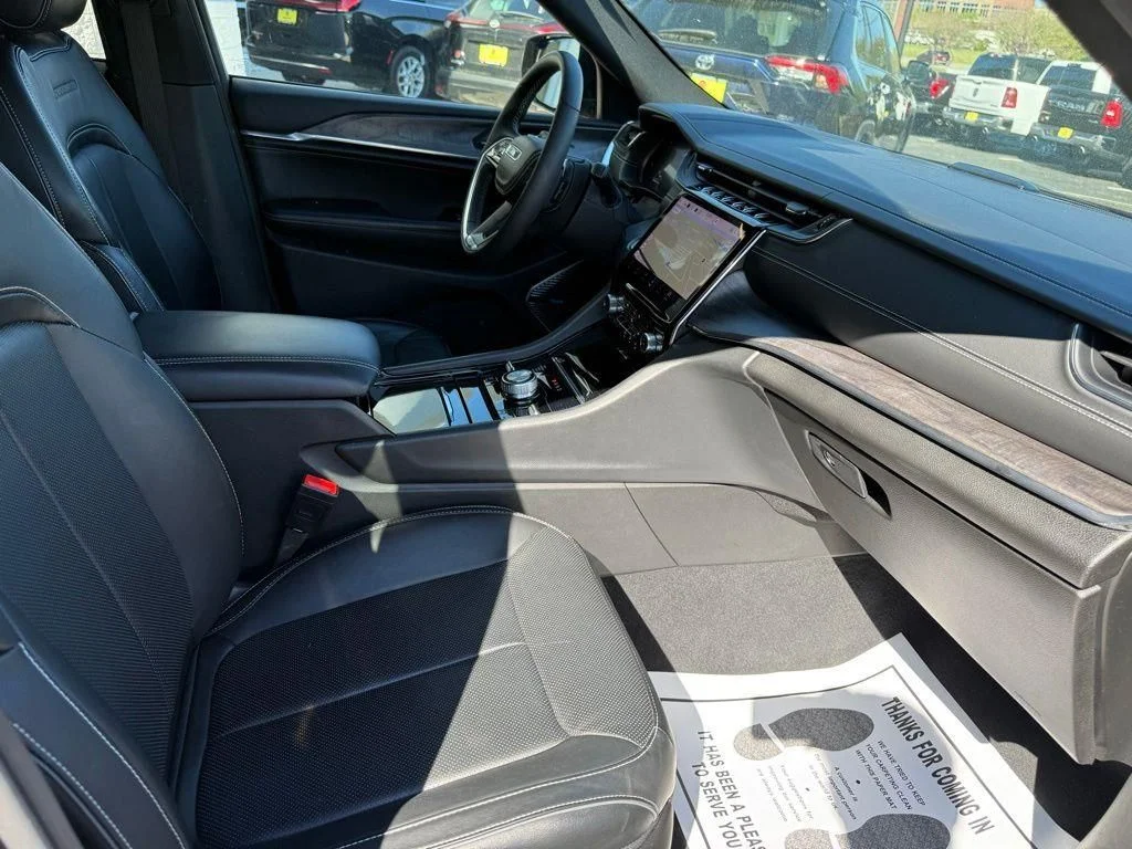 2024 Jeep Grand Cherokee Overland 4xe - Photo 40