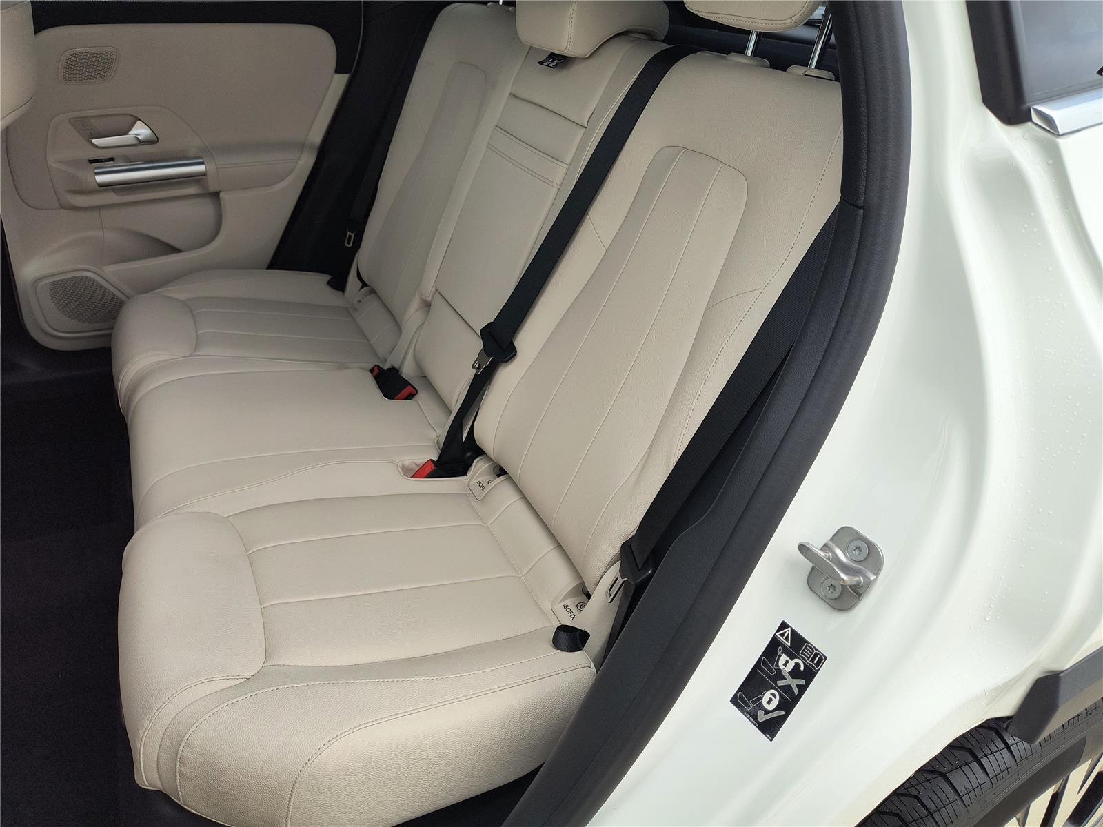 Used 2025 WHITE Mercedes-Benz GLA 250 image 25