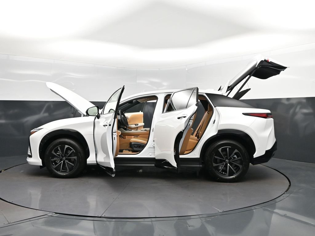 New 2026 Oxygen White Lexus  350e PREMIUM image 46