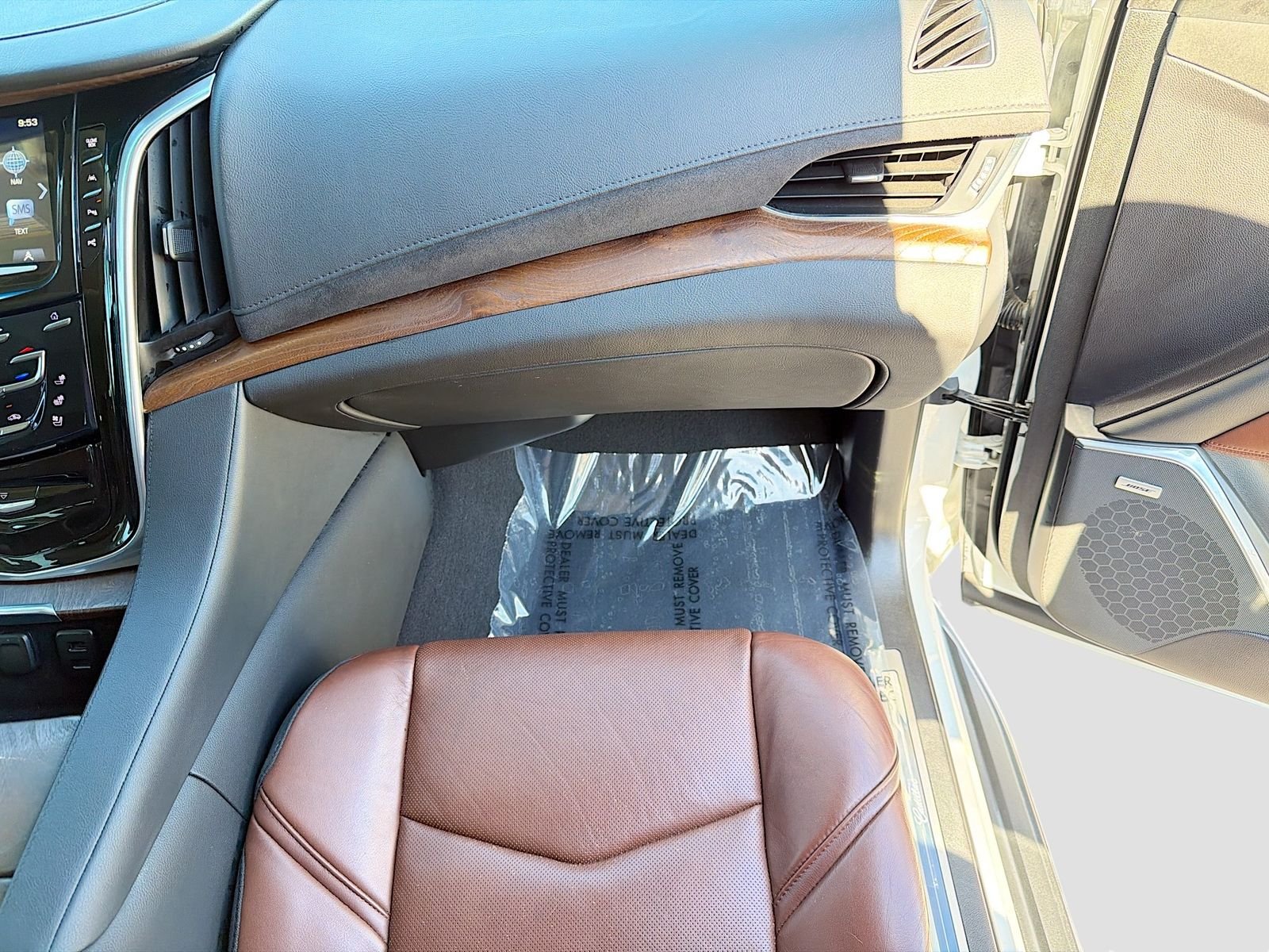 Used 2020 White Cadillac Luxury image 19