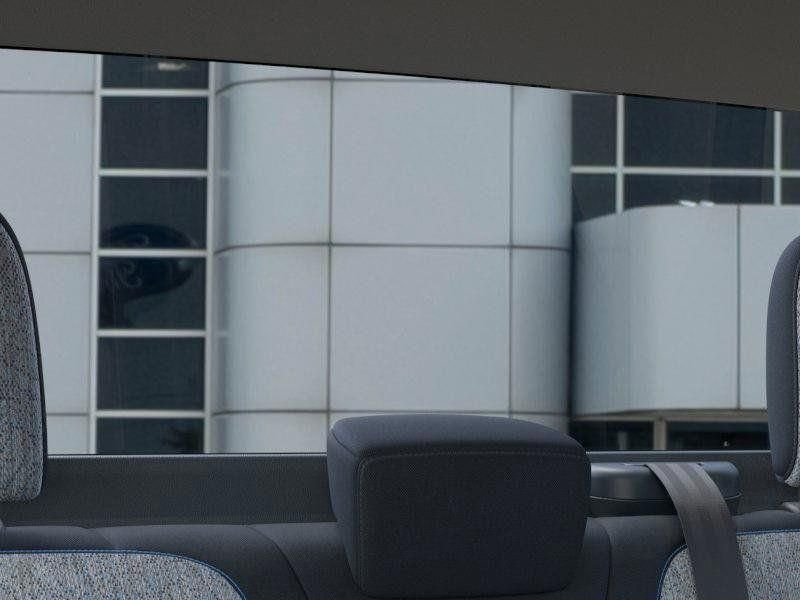 New 2026 Space White Metallic Ford XLT image 25