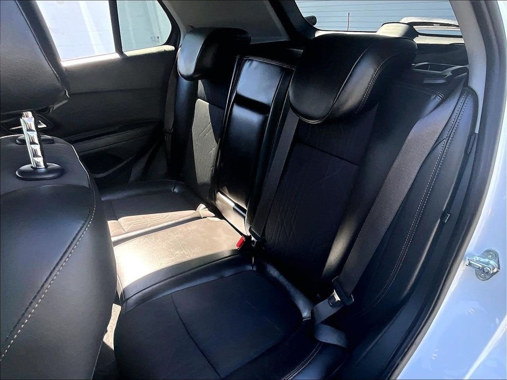 Used 2018 White Chevrolet LT image 14