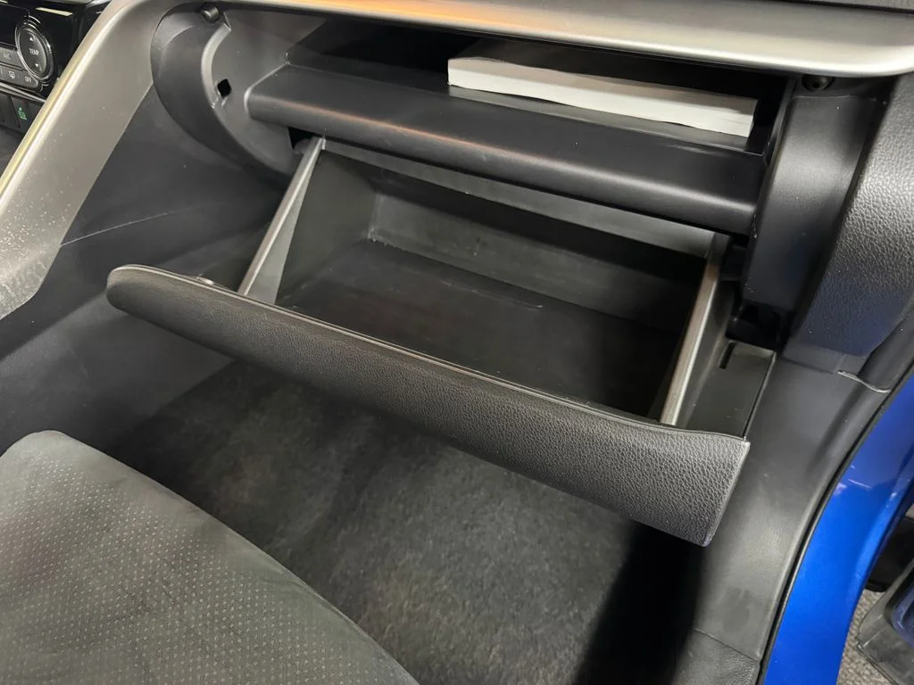 Used 2024 Blue Mitsubishi SE image 30