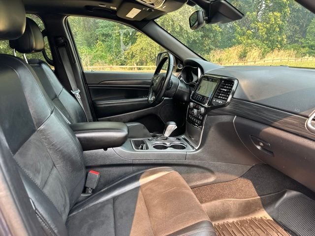 Used 2021 Granite Crystal Metallic Clearcoat Jeep Laredo X image 21