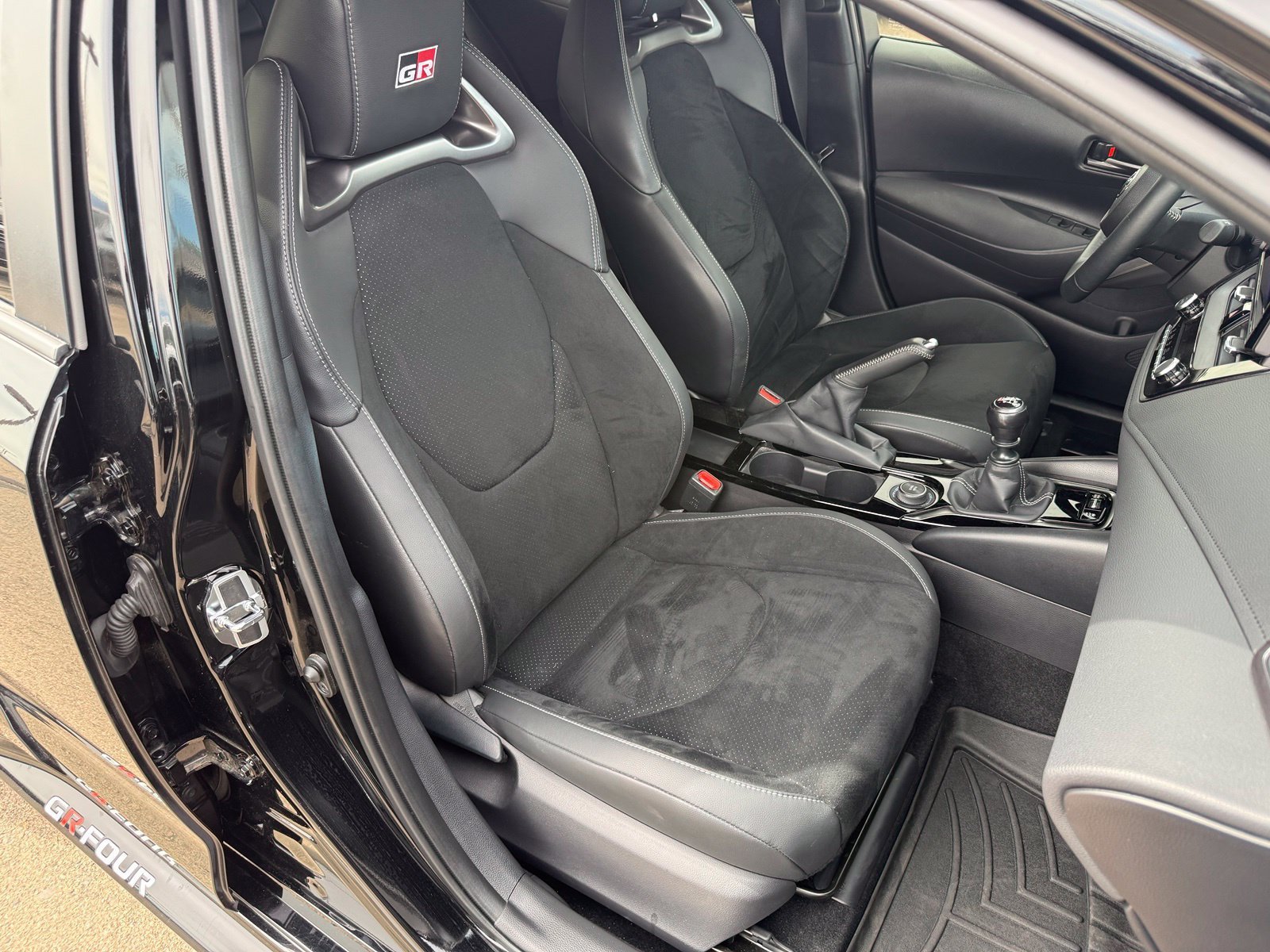 2024 Toyota GR Corolla Premium - Photo 35