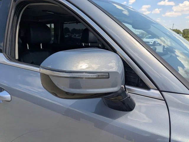 Used 2024 Silver Kia SX image 9