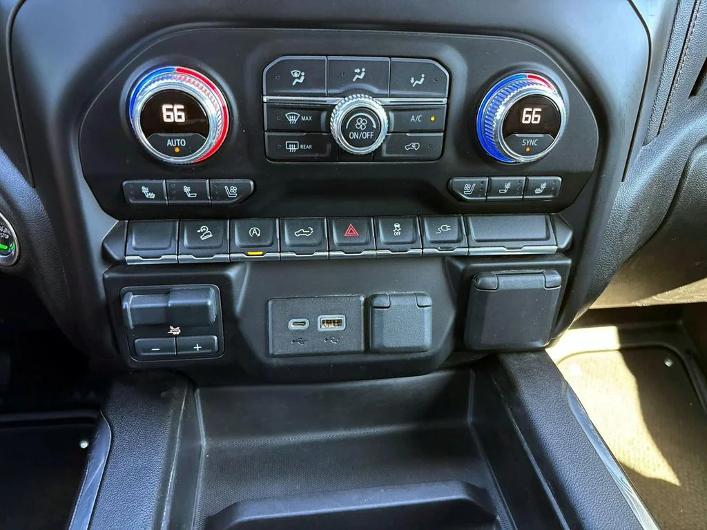 Used 2021 Sky GMC AT4 image 22