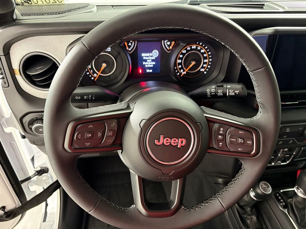 New 2026 Bright White Clear-Coat Exterior Paint Jeep Sport S image 27