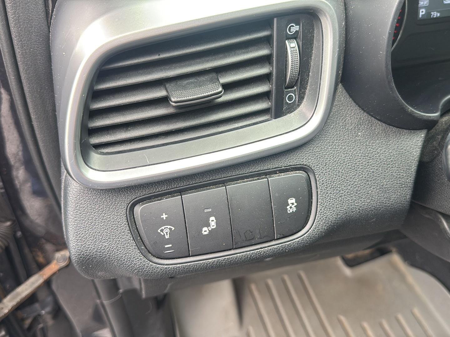 Used 2019 Platinum Graphite Kia LX image 11