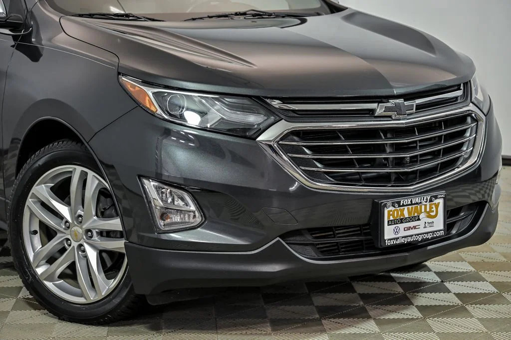 Used 2018 Gray Chevrolet Premier image 2