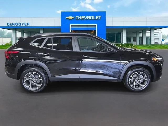 New 2026 Mosaic Black Metallic Chevrolet LT image 5