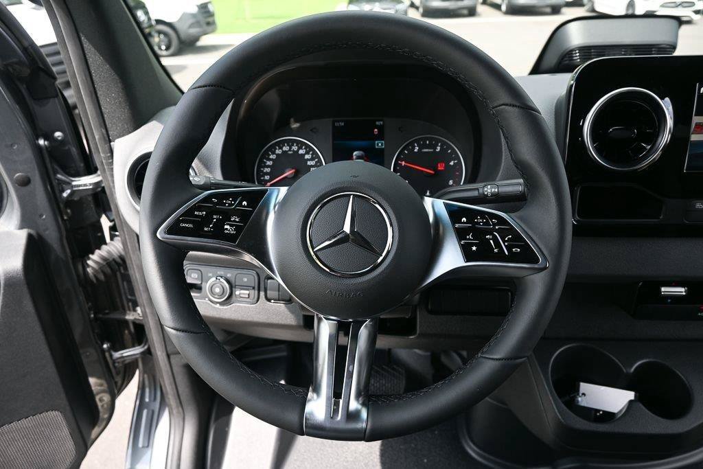 New 2026 Selenite gray metallic Mercedes-Benz 2500 Standard Roof I4 Diesel HO 144" RWD image 37