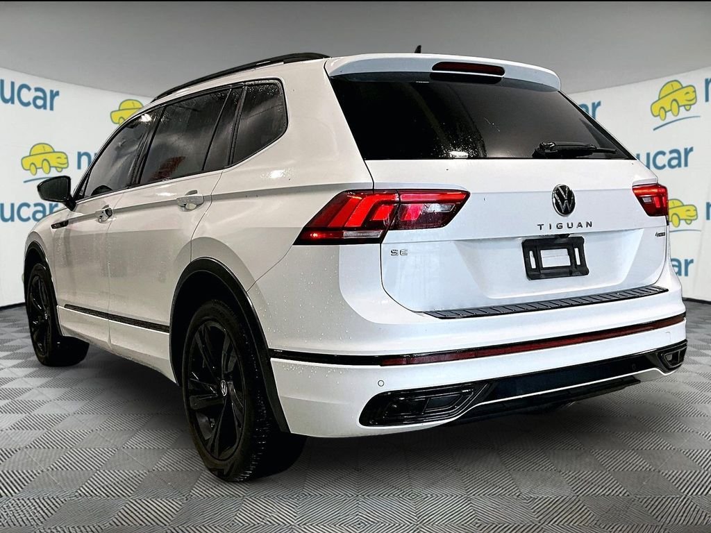 Used 2023 White Volkswagen 2.0T SE R-Line Black image 5