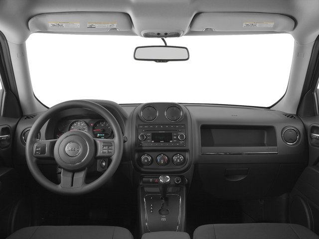 Used 2016 Deep Cherry Red Crystal Pearlcoat Jeep Latitude image 12