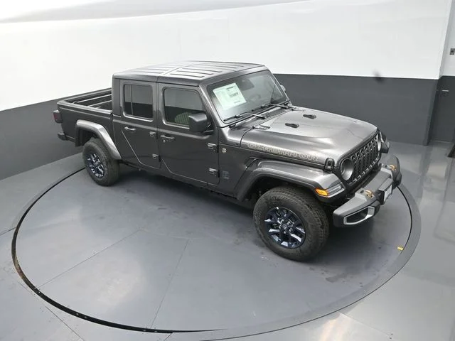 New 2026 Granite Crystal Metallic Clear-Coat Exterior Paint Jeep 85th Anniversary Edition image 11