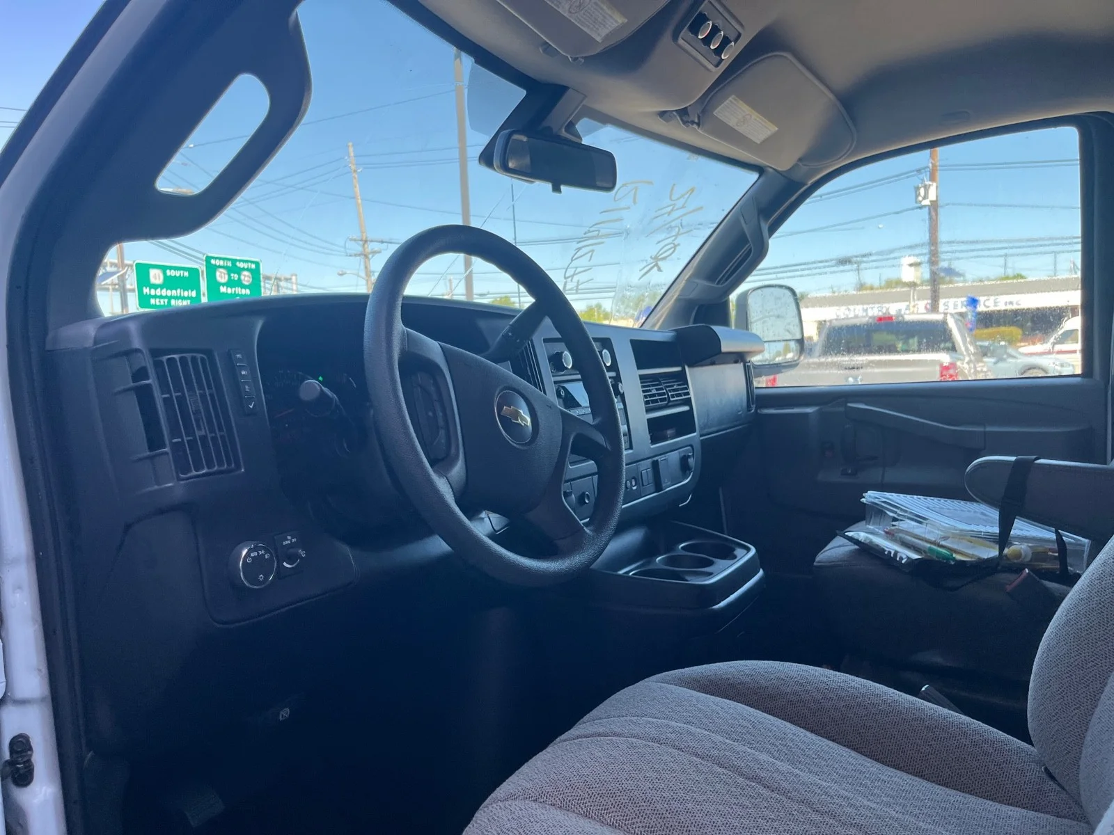 Used 2024 Summit White Chevrolet LT 3500 image 14